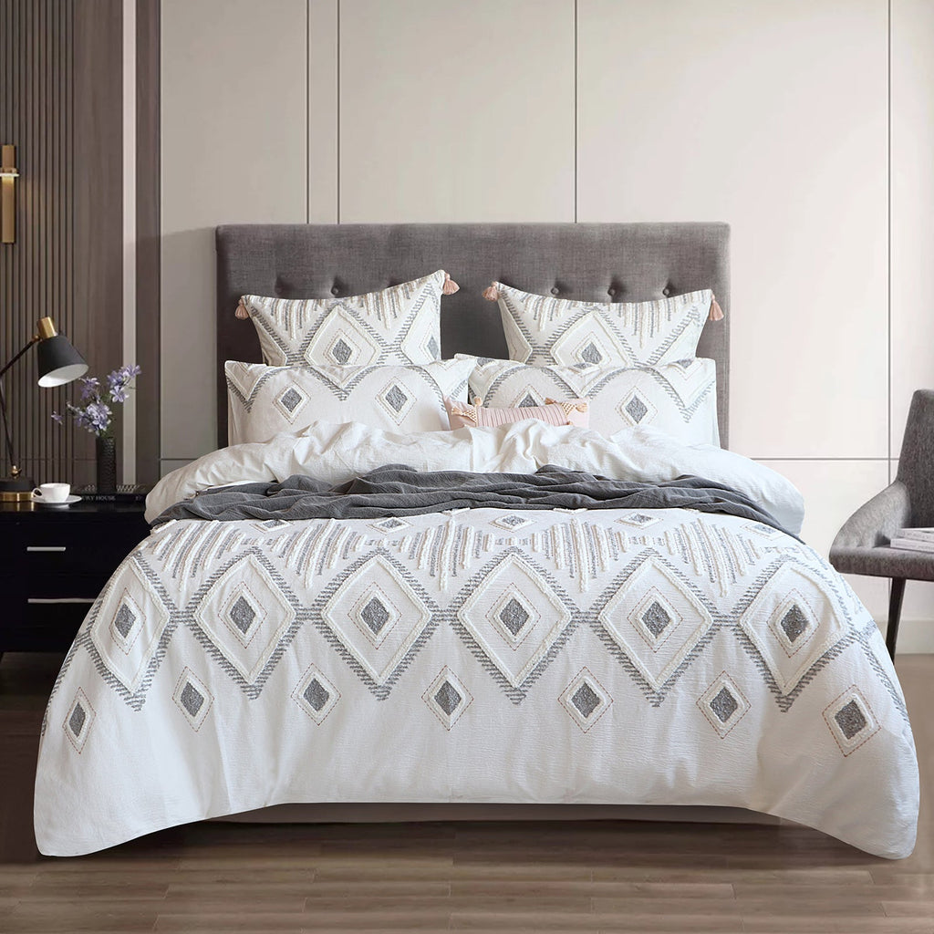 Stone Washed Tufted Quilt Cover Set