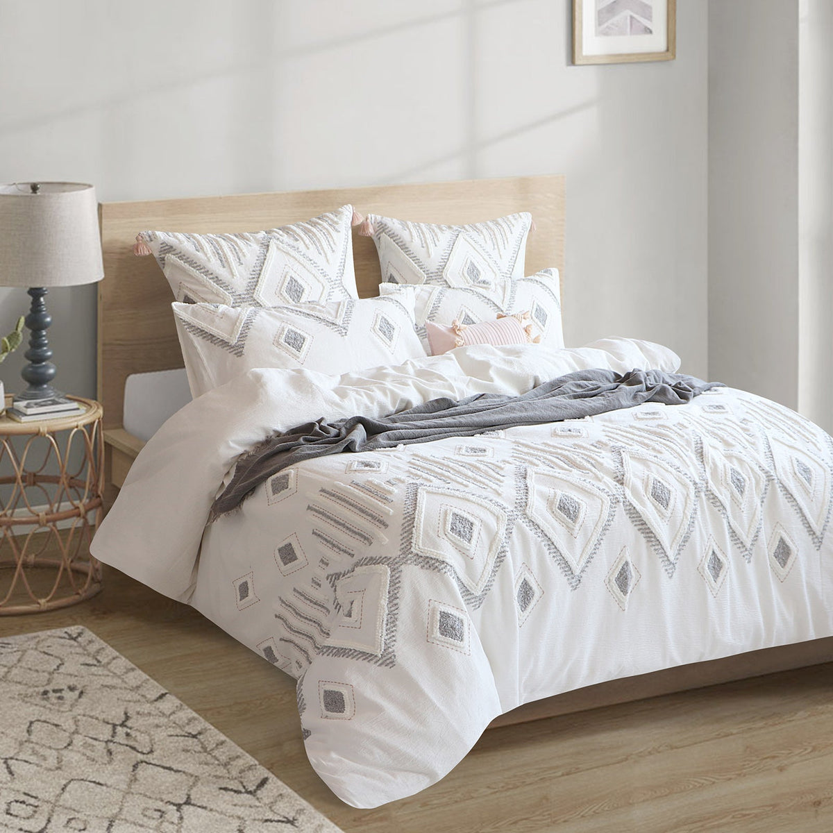 Stone Washed Tufted Quilt Cover Set