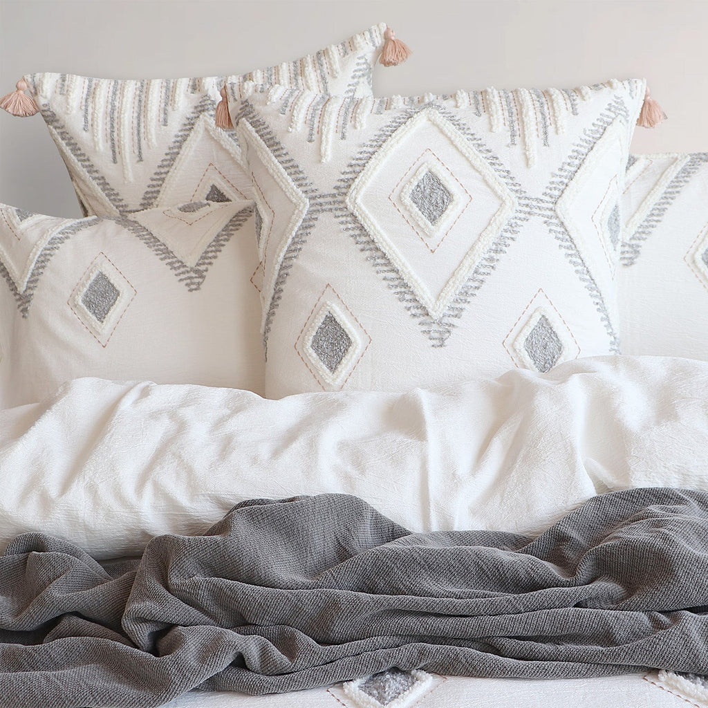 Stone Washed Tufted Quilt Cover Set