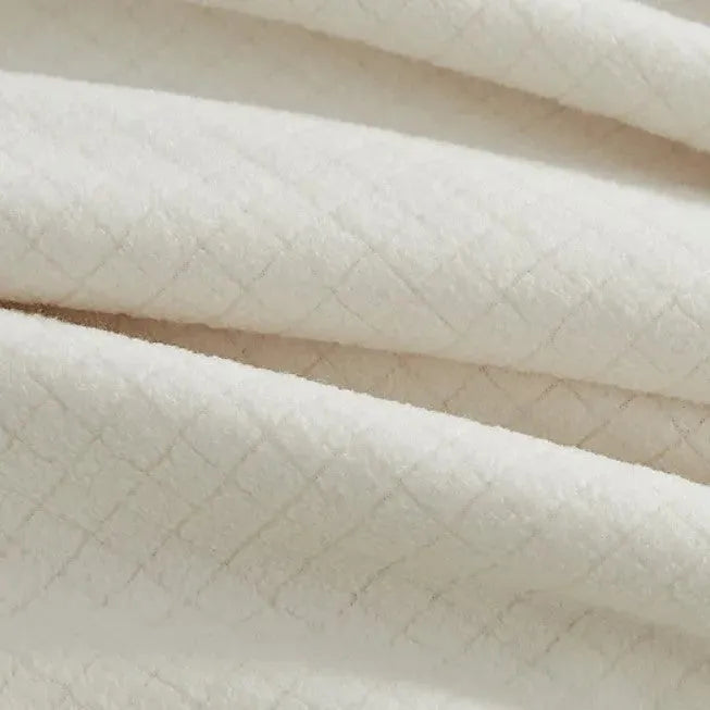 Grid Pattern Fleece Blankets