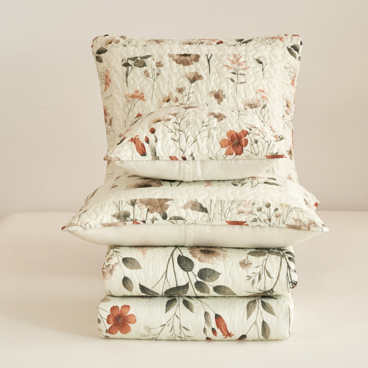 Meadow Rose Cottage Quilt Set